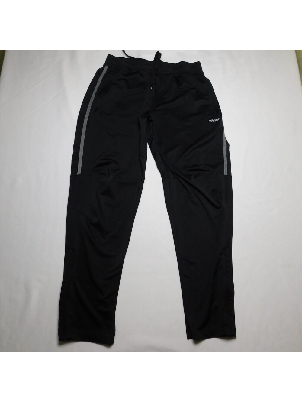 Amazon Essentials Men s M Medium Black Knit Performance Training Track Pants